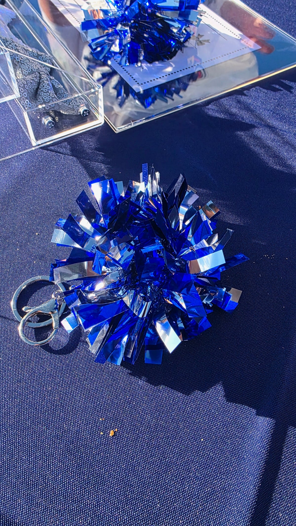 mini pom pom